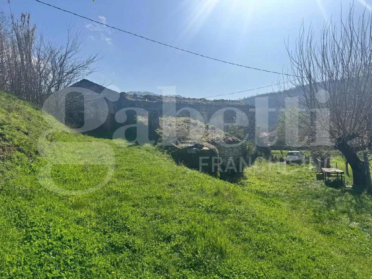 Rustico/Casale in vendita a Pratella - foto 4
