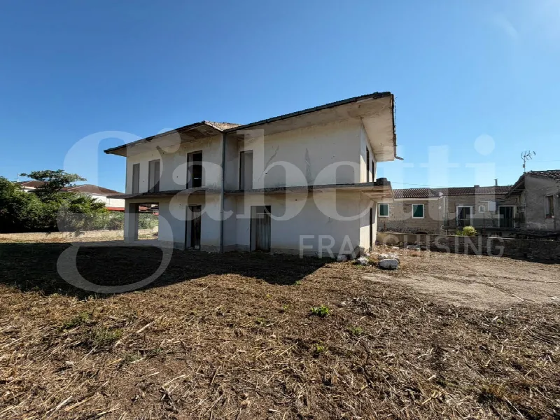 Casa Indipendente in vendita a Dragoni - foto 4