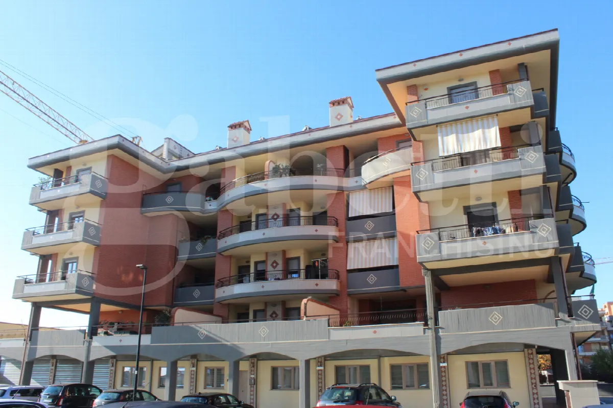 Appartamento in vendita ad Aprilia - foto 2