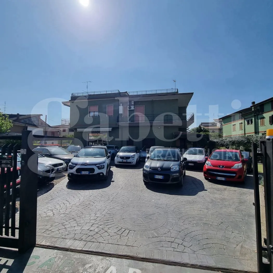 Palazzo/Stabile in vendita a Aprilia - foto 3