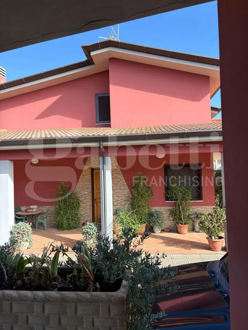 Villa in vendita a Aprilia - foto 1