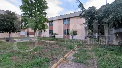Palazzo/Stabile in vendita a Aprilia - foto 9