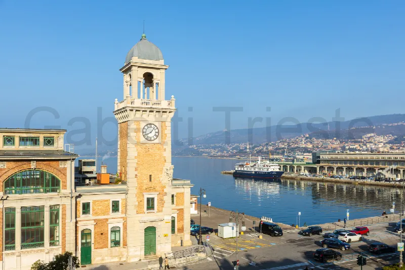 Appartamento in vendita a Trieste, Centro - foto 1