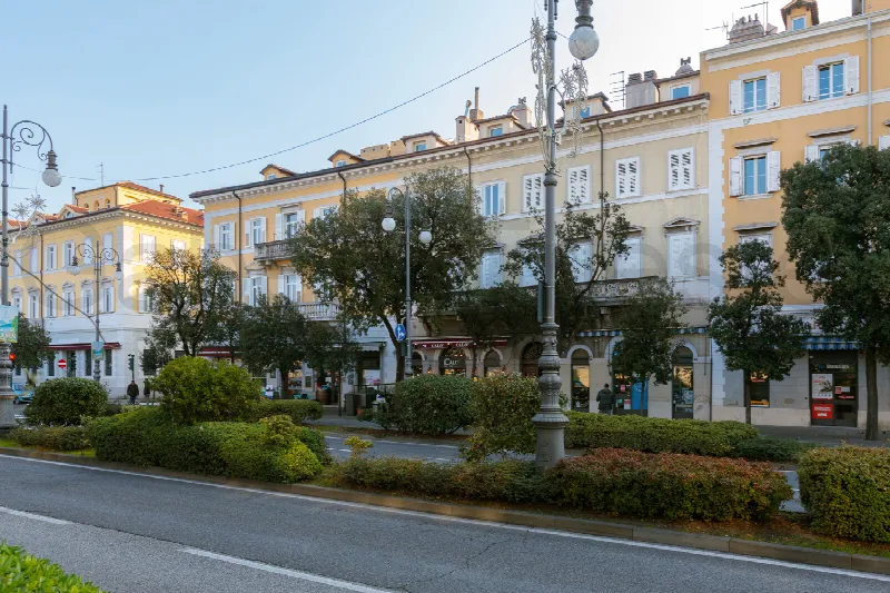 Appartamento in vendita a Trieste, Centro - foto 3
