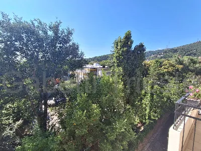 Appartamento in vendita a Trieste, Scorcol... - foto 1