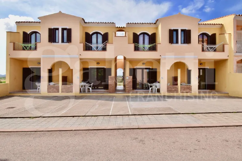 Palazzo/Stabile in vendita a Santa Teresa Gallura - foto 1