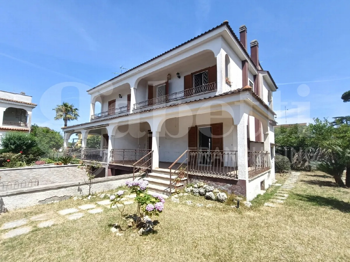 Casa Indipendente in vendita ad Anzio - foto 2