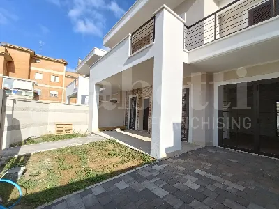 Villetta a schiera in vendita a Anzio - foto 2