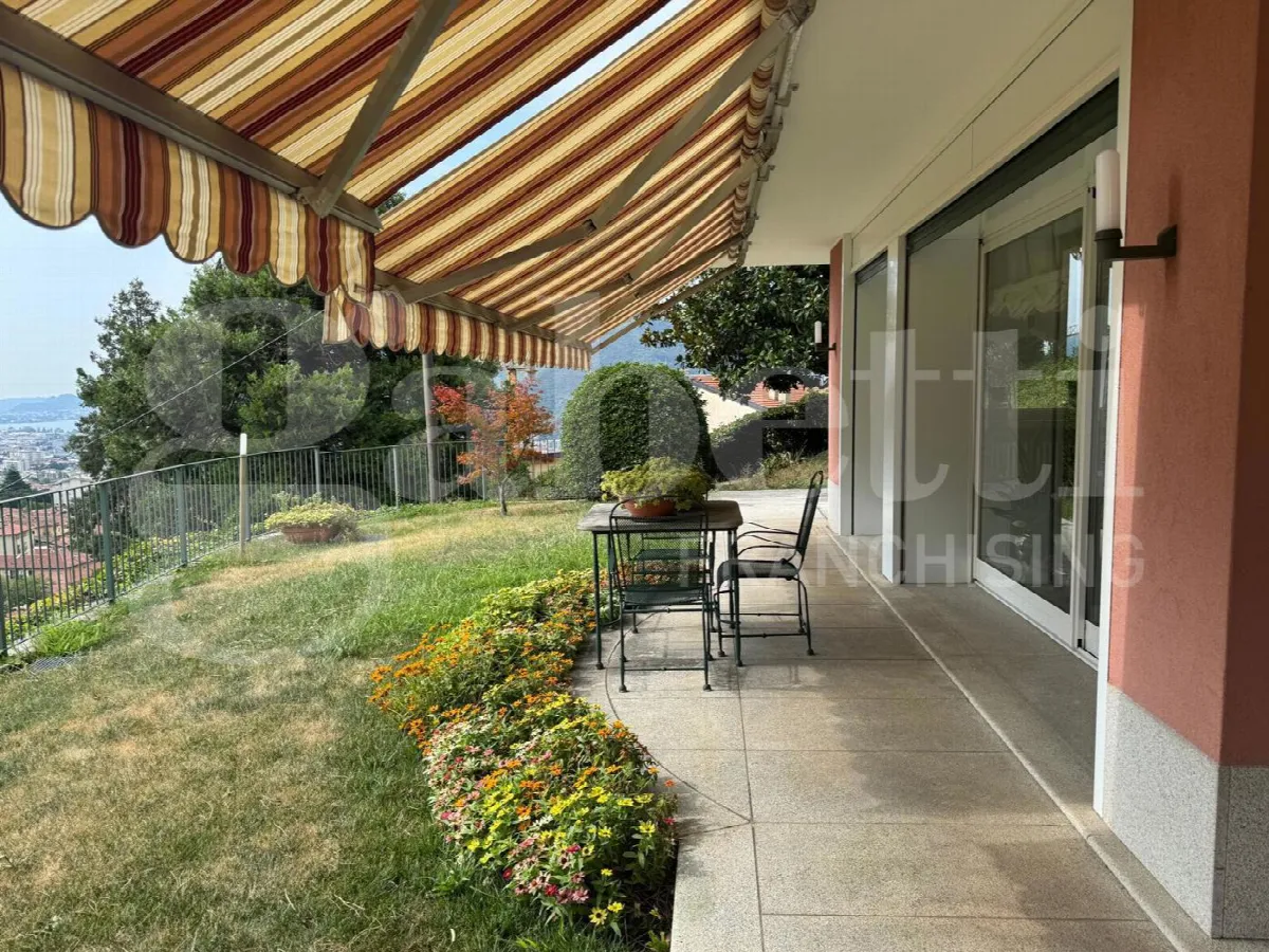 Villa in vendita a Lecco, San Giovanni, Rancio, Laorca - foto 3