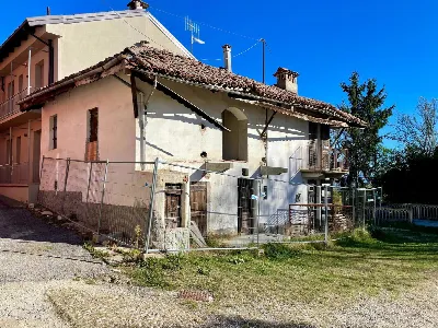 Rustico/Casale a Monticello d'Alba
