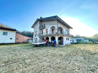 Casa Indipendente in vendita a Canale - foto 2
