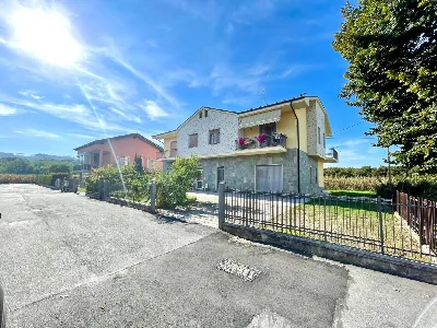 Casa Indipendente in vendita a Alba - foto 3