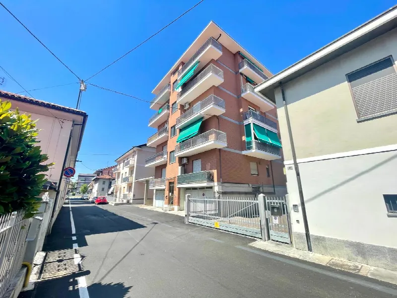 Appartamento in vendita a Alba - foto 2
