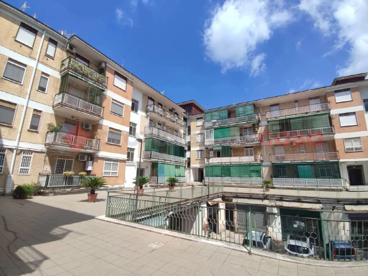 Appartamento in vendita a Napoli, Pianura, Soccavo, Traiano - foto 2