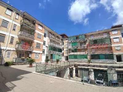 Appartamento in vendita a Napoli, Pianura,... - foto 2