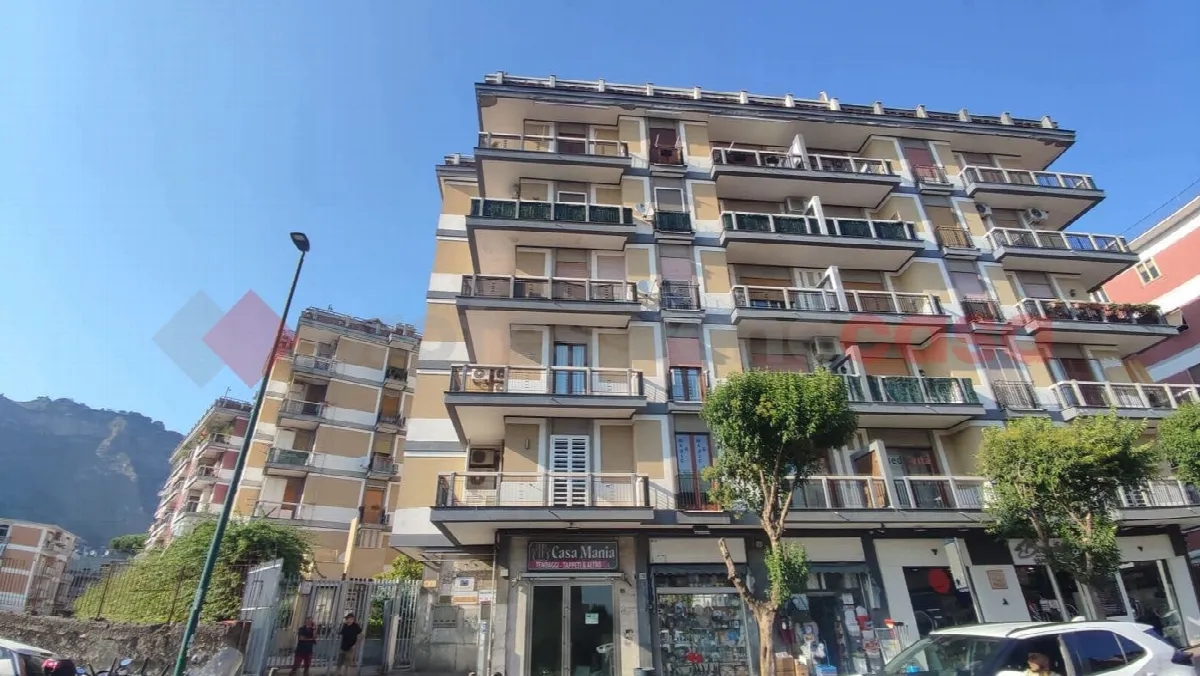 Appartamento in vendita a Napoli, Pianura, Soccavo, Traiano - foto 2