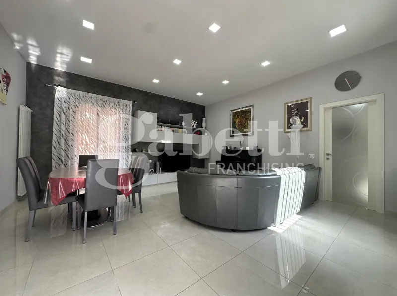 Palazzo/Stabile in vendita a Marano di Napoli - foto 1