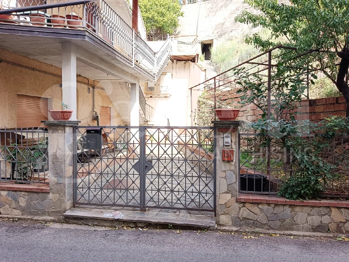 Casa Indipendente in vendita a Luzzi - foto 4
