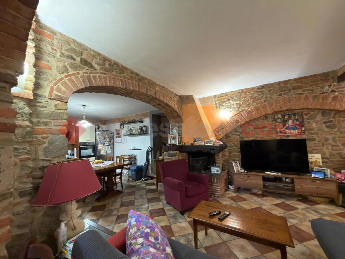 Casa Indipendente in vendita a Civitella in Val di Chiana - foto 3