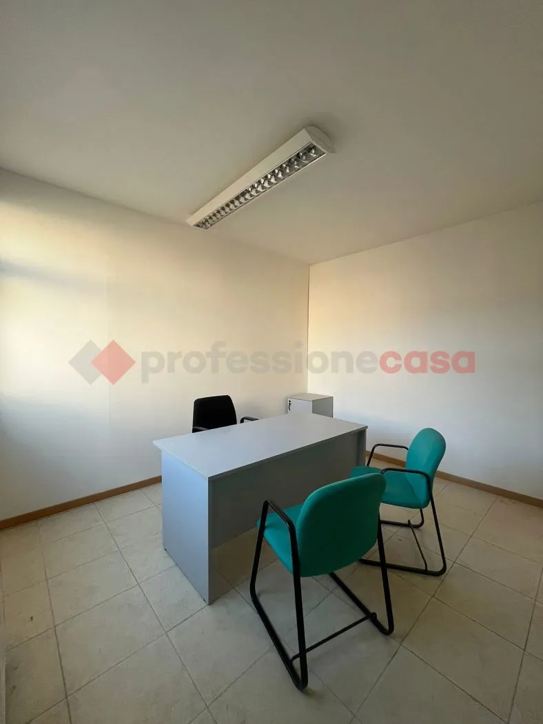 Ufficio in vendita ad Arezzo, Indicatore, San Giuliano, Via Fiorentina - foto 3