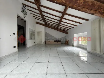 Appartamento in vendita a Arezzo, Centro - foto 2