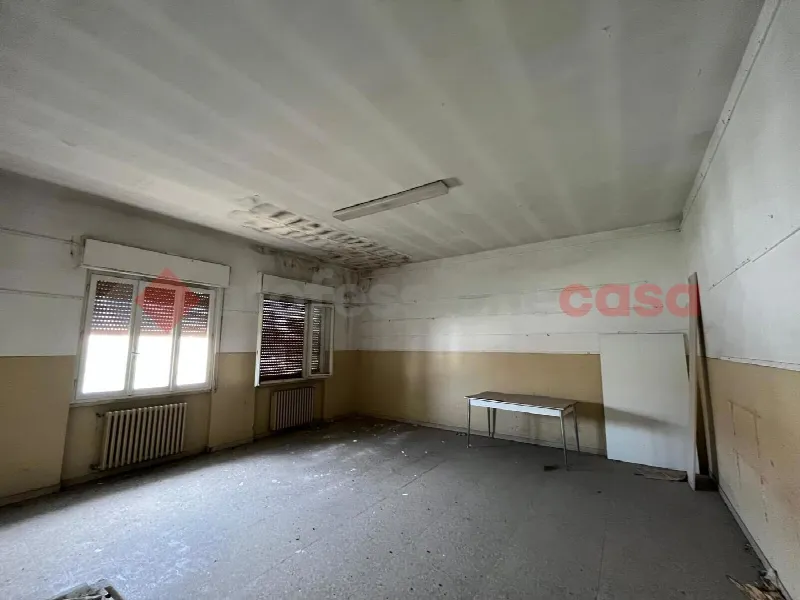 Palazzo/Stabile in vendita a Civitella in Val di Chiana - foto 1