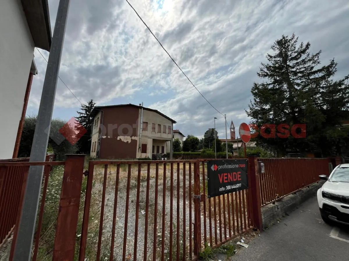 Palazzo/Stabile in vendita a Civitella in Val di Chiana - foto 3
