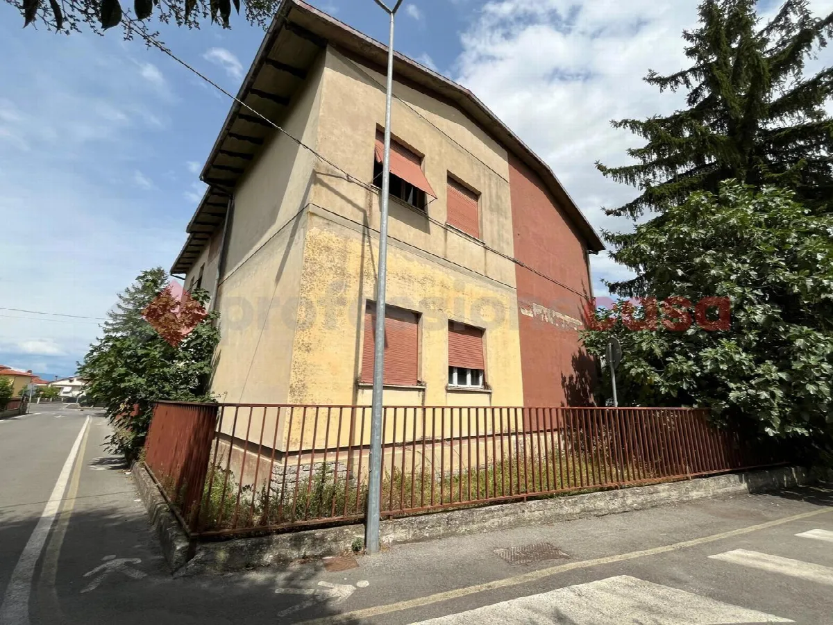 Palazzo/Stabile in vendita a Civitella in Val di Chiana - foto 5
