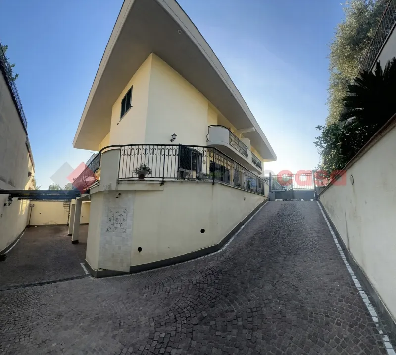 Casa Indipendente in vendita a Formia - foto 3