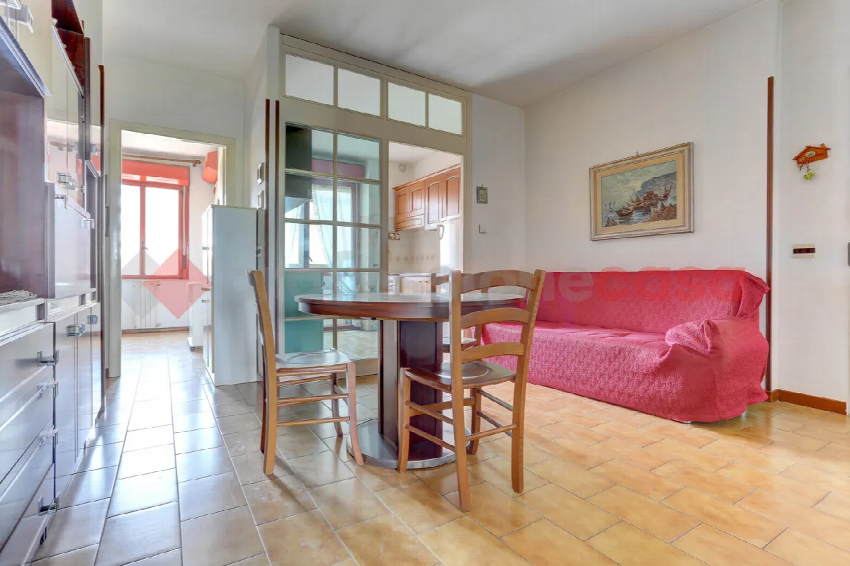 Appartamento in vendita a Latina, Centro, Centro Storico, Nicolosi - foto 2