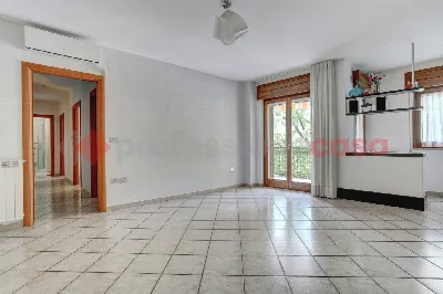 Appartamento in vendita a Latina, Centro, ... - foto 2