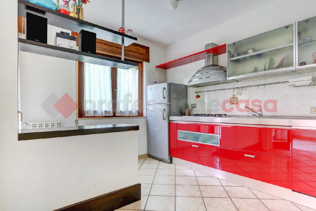 Appartamento in vendita a Latina, Centro, Centro Storico, Nicolosi - foto 4