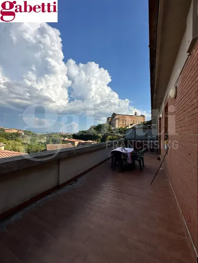 Appartamento in vendita a Siena, Ravaccian... - foto 1