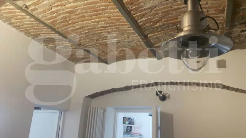 Casa Indipendente in vendita a Angera - foto 10