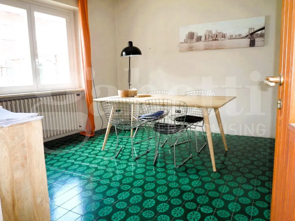 Casa Indipendente in vendita ad Angera - foto 5