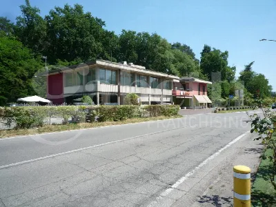 Palazzo/Stabile in vendita a Cadrezzate - foto 5
