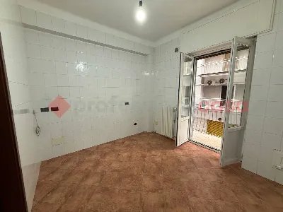 Appartamento in vendita a Taranto, Tre car... - foto 5