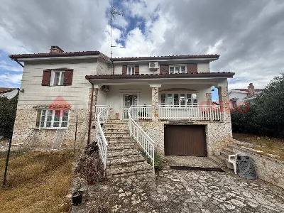 Villa a Statte