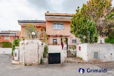 Villetta a schiera in vendita a Roma, Aure... - foto 1