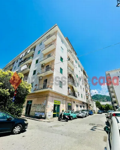 Appartamento in vendita a Salerno, Torrion... - foto 1