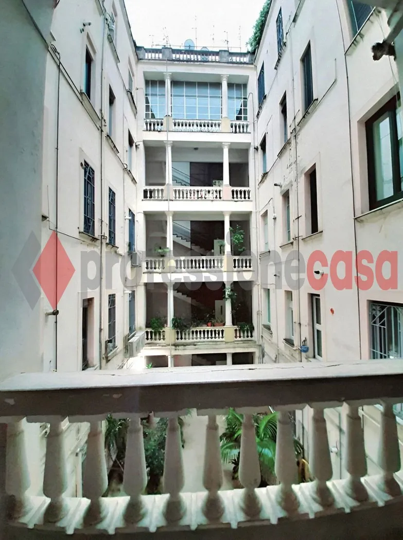 Appartamento in vendita a Salerno, Centro Storico, Teatro Verdi, Centro - foto 3