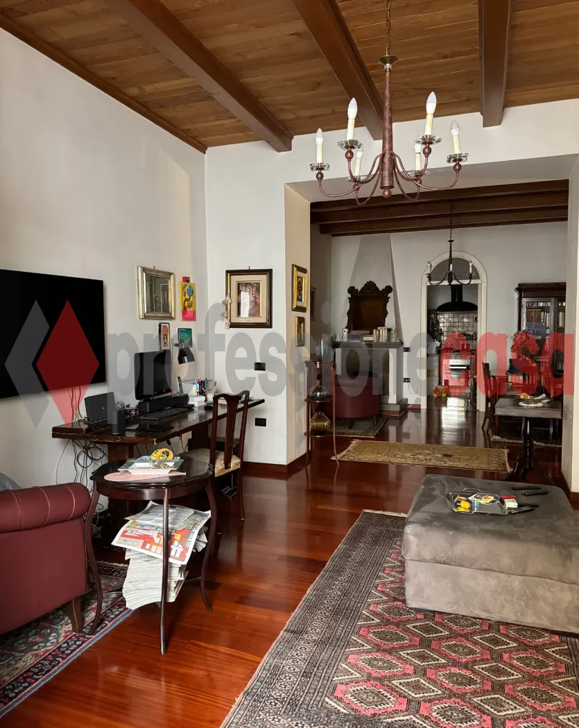 Appartamento in vendita a Salerno, Centro Storico, Teatro Verdi, Centro - foto 2