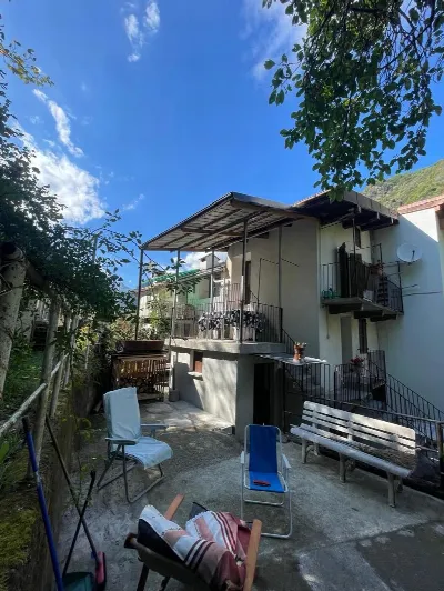 Casa Indipendente in vendita a Ronco Canav... - foto 1