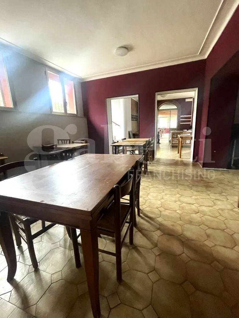 Palazzo/Stabile in vendita a Mazzè - foto 8