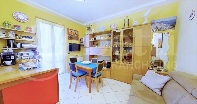 Appartamento in vendita a Carrara, Avenza - foto 2