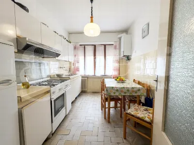 Appartamento in vendita a Carrara, Avenza - foto 2