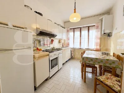 Appartamento in vendita a Carrara, Avenza - foto 4