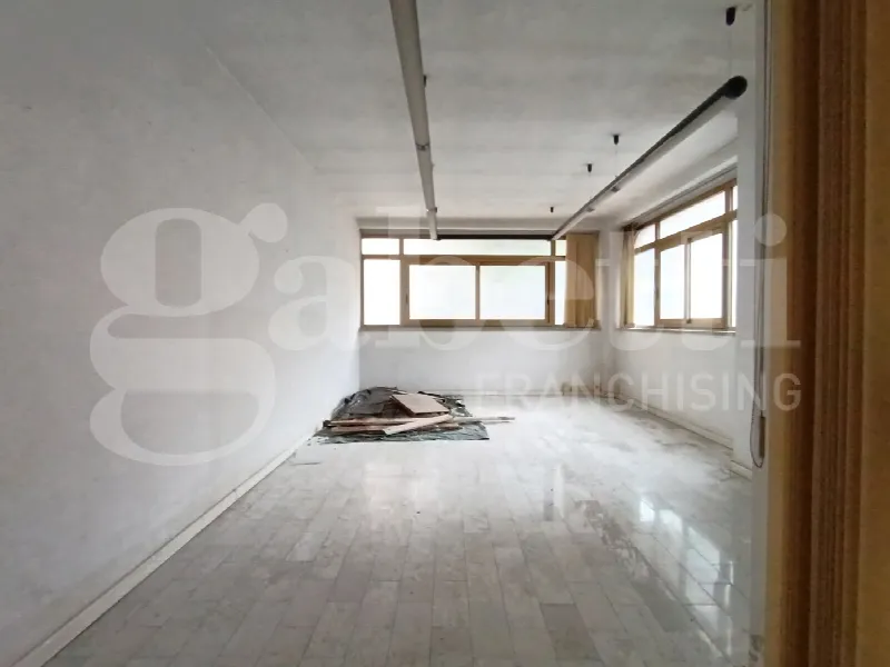 Appartamento in vendita a Carrara, Centro - foto 3