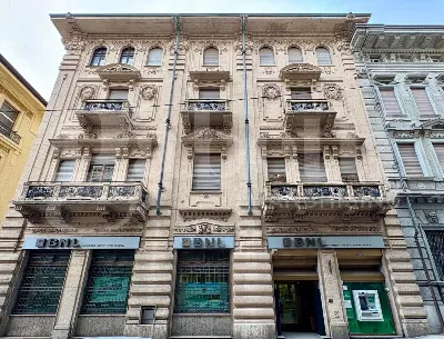 Palazzo/Stabile in vendita a Carrara, Cent... - foto 1