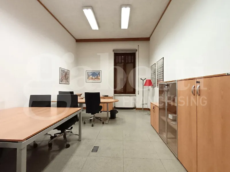 Palazzo/Stabile in vendita a Carrara, Centro - foto 3